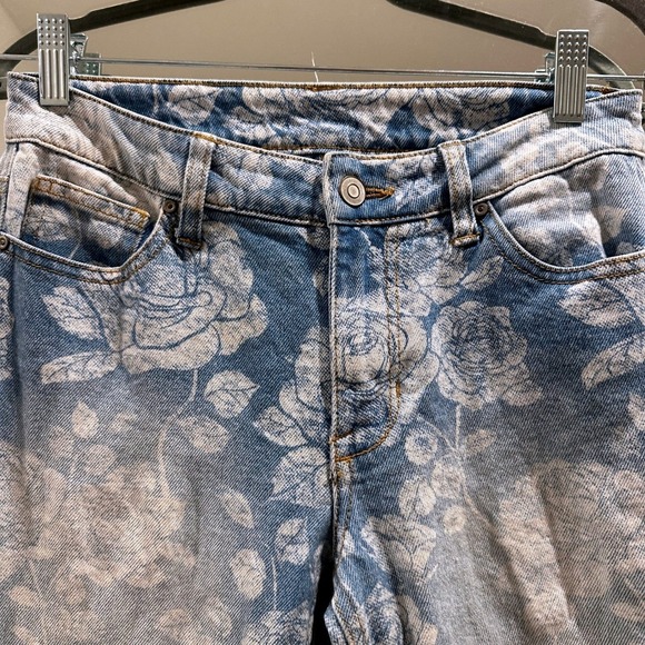 Vintage Floral Bleached Printed Flared Jeans Distressed Boho Festival 26 - Picture 3 of 8